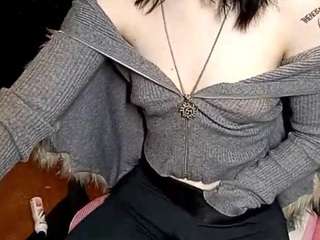 lesliwoolum