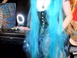 lesliwoolum