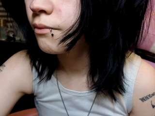 lesliwoolum