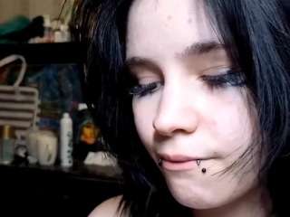 LesliWoolum
