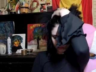 LesliWoolum