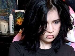 LesliWoolum