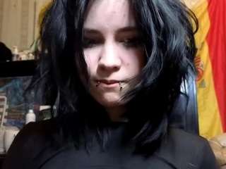 lesliwoolum