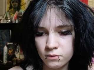 LesliWoolum