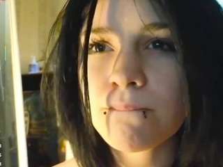 lesliwoolum