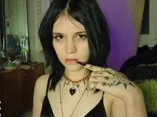 lesliwoolum