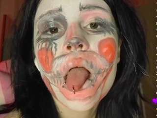 lesliwoolum