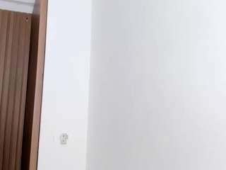 luisa-boobs live cam on CamSoda