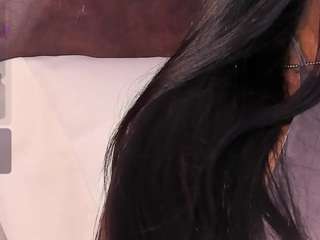 luisa-boobs