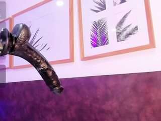 luisa-boobs live cam preview