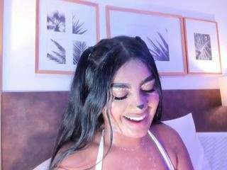 luisa-boobs