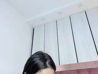 Majo-Roose live cam preview