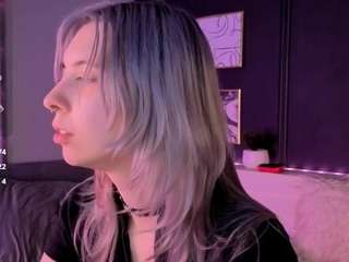 2giirls1cam