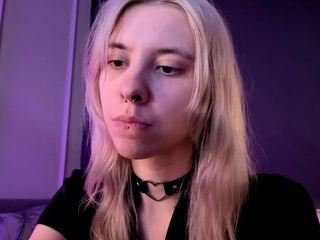 2giirls1cam