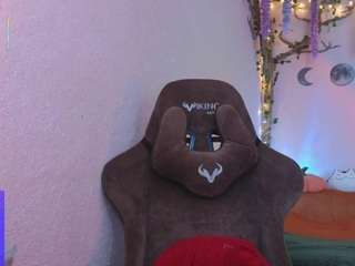 Agatha live cam preview