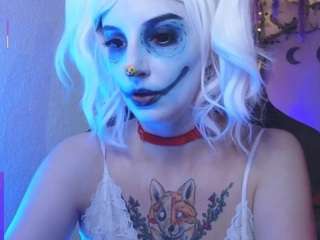 Agatha live cam preview