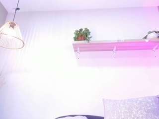 Emiily-Stonee