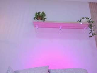 Emiily-Stonee