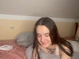 ErmelindaMerck live cam preview