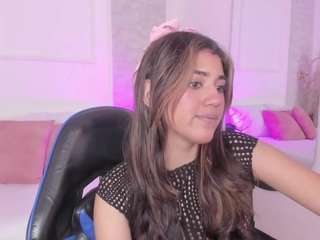 le modèle cristin-collins est en webcam porno dans un show sur le site camsoda, il possède les tags suivants: ahegao,ass bouncing,brown eyes,dildo or vibrator,doggy style,no drinking,no smoking,skinny,striptease,brown hair,hd,small tits