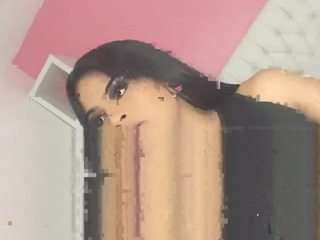 daniathompson live cam preview