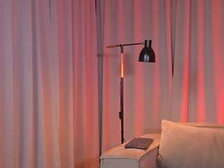 le modèle little-ari est en webcam porno dans un show sur le site camsoda, il possède les tags suivants: ahegao,shaved pussy,lovense,lush,natural,no drinking,no smoking,oil,orgasm,petite,sex toys,skinny,amateur,spank,spanking,squirt,strip,striptease,teen 18,thin