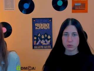 milana-sunny Live Webcam on CamSoda
