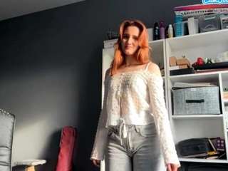 le modèle teresitadickens est en webcam porno dans un show sur le site camsoda, il possède les tags suivants: amateur,sexy,nature,no drinking,no smoking,public,pussy,red hair,skinny,ass clapping,spank,squirter,strip,tattoos,tease,tiny tits,natural,naked,lush,lingerie