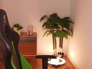 Kimberly-Patterson live cam preview
