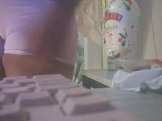 nastythicccdianasquirts live cam preview