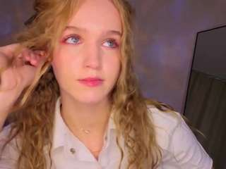 le modèle suedreamyy est en webcam porno dans un show sur le site camsoda, il possède les tags suivants: ahegao,solo show,oil,orgasm,pussy,red hair,role play,sexting,sexy,shaved pussy,skinny,spank,amateur,spanking,strip,striptease,tease,teen (18+),thong,twerk