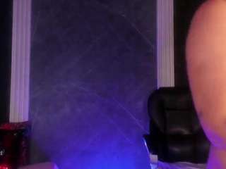 ASTRIDQUEEN live cam preview