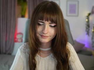 ตัวอย่างสำหรับ EllaYoung18