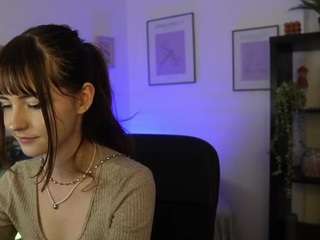 ellayoung18