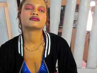 nickynicoole live cam