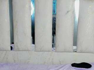 nickynicoole live cam preview