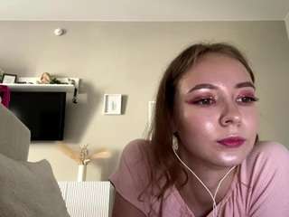 sherronnienow Live Webcam on CamSoda