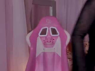 Roxy live cam preview