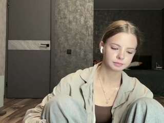 Luna live cam preview