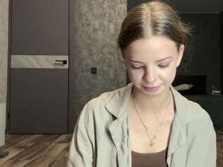 Luna live cam preview