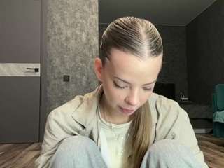 Luna live cam preview