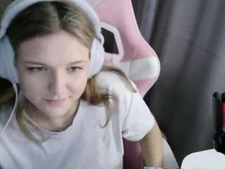 hermilatimperman Live Webcam on CamSoda