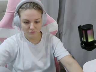 hermilatimperman Live Webcam on CamSoda