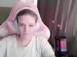 Helen live cam on CamSoda