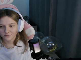 Helen live cam preview