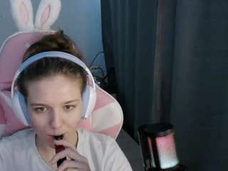 Helen live cam preview