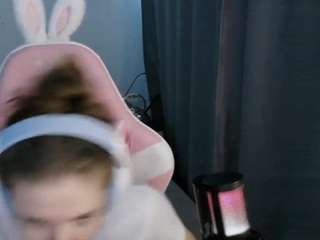 Helen live cam preview
