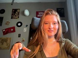 kyleeleash webcam