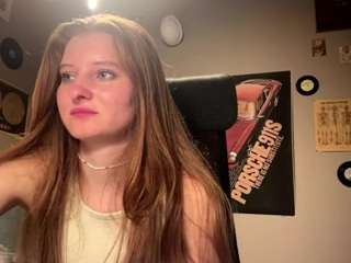 KyleeLeash live cam preview