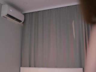 MaileBroeker live cam